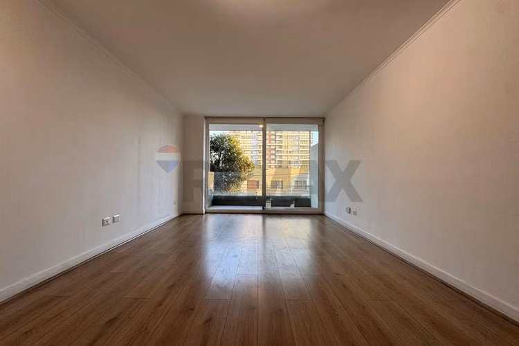 Moderno dpto 4d+4baños+2est en la reina