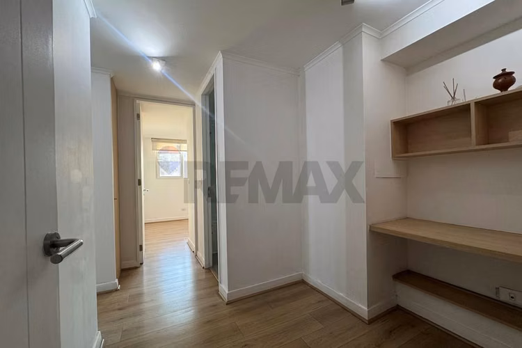 Moderno dpto 4d+4baños+2est en la reina