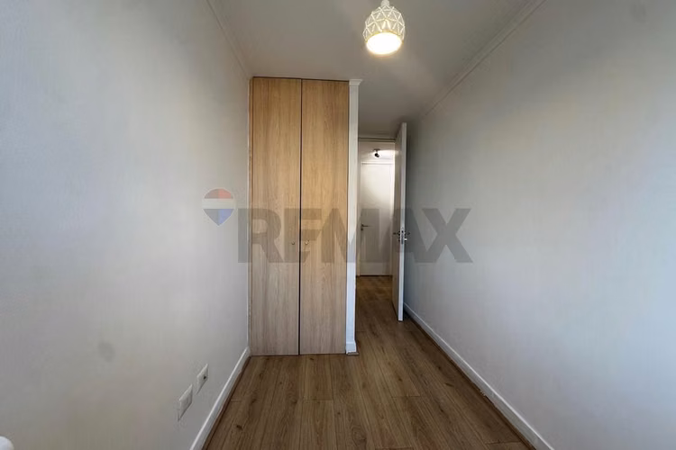 Moderno dpto 4d+4baños+2est en la reina