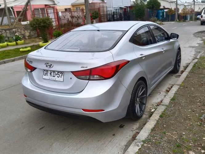 VENDO!!!!! HYUNDAI ELANTRA 2014/1.6 BENCINERO