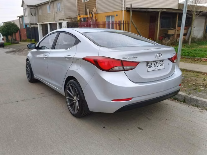 VENDO!!!!! HYUNDAI ELANTRA 2014/1.6 BENCINERO