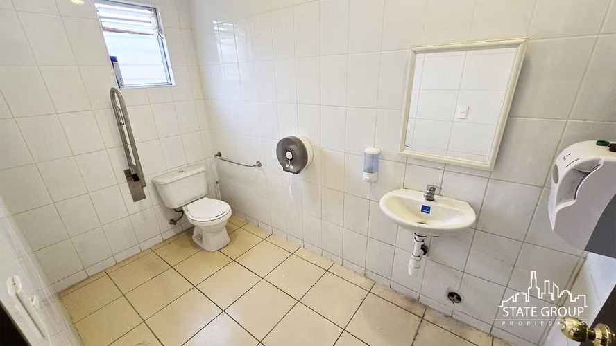 ARRIENDO LOCAL COMERCIAL METRO PLAZA MAIPÚ 60M2