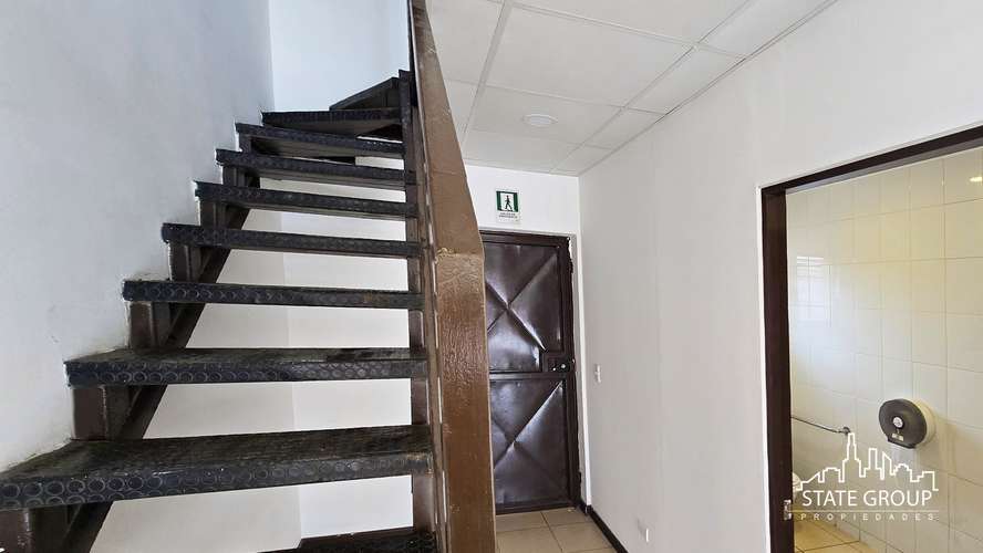ARRIENDO LOCAL COMERCIAL METRO PLAZA MAIPÚ 60M2