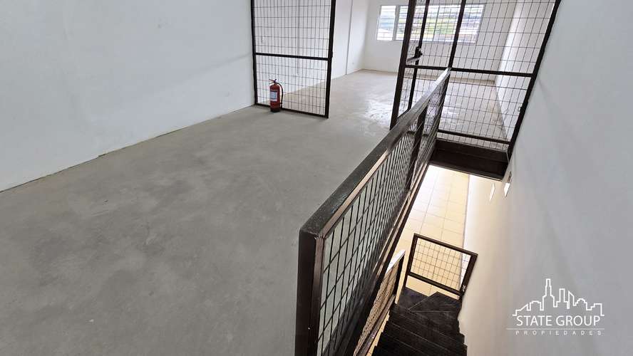 ARRIENDO LOCAL COMERCIAL METRO PLAZA MAIPÚ 60M2