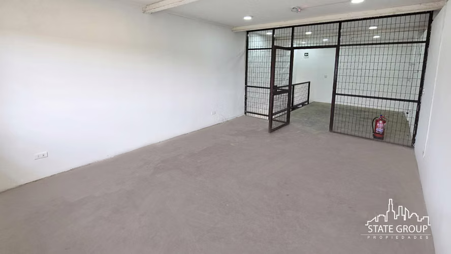 ARRIENDO LOCAL COMERCIAL METRO PLAZA MAIPÚ 60M2