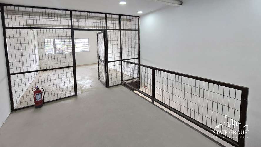 ARRIENDO LOCAL COMERCIAL METRO PLAZA MAIPÚ 60M2