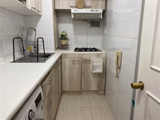 Departamento en venta de 2 dorm.cerca Metro Colon