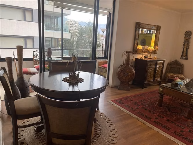 Departamento en venta de 2 dorm.cerca Metro Colon