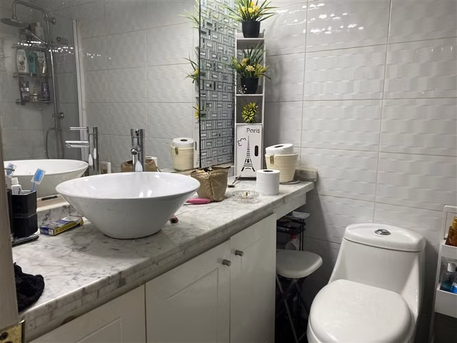 Departamento en venta de 2 dorm.cerca Metro Colon