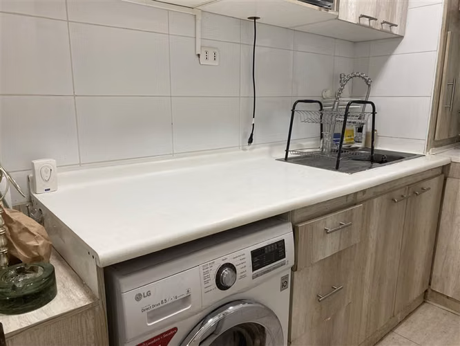 Departamento en venta de 2 dorm.cerca Metro Colon