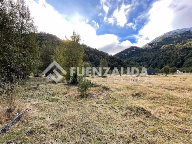 Venta Parcela Futalefú Vista Piedra del Águila. Agua y Luz