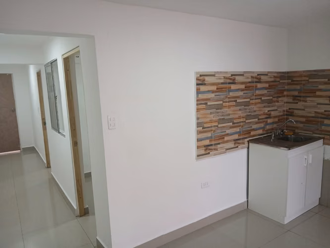 SE ARRIENDA AMPLIO DEPARTAMENTO EN PRIMER PISO - Imagen 6