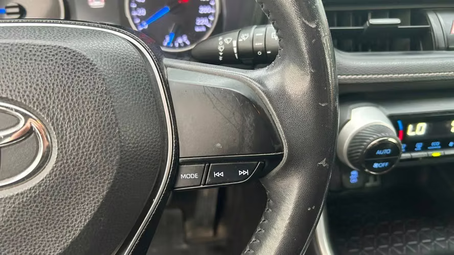 Toyota RAV4 Hybrid  XLE Plus Hybrid CVT 4X2 2.5 AUT (2020)