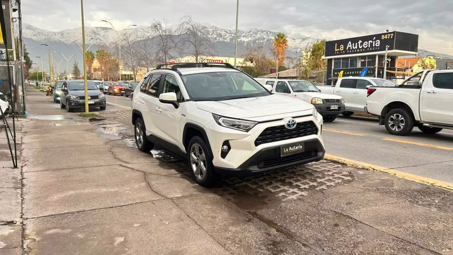 Toyota RAV4 Hybrid  XLE Plus Hybrid CVT 4X2 2.5 AUT (2020)