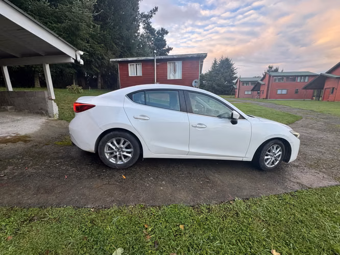 MAZDA 3 2018 AT BLANCO