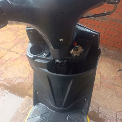 Vendo moto UM por prescripcion medica