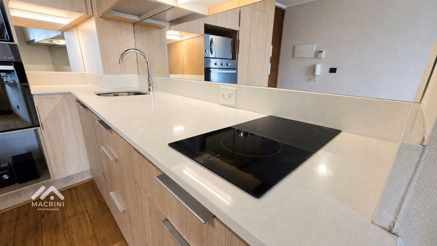 Departamento 1D/1B a pasos del Metro Alcántara - Barrio El Golf, Las Condes