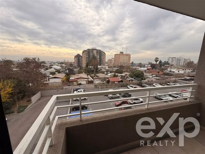 Departamento en venta de 3 dorm 2 baños. en Maipú