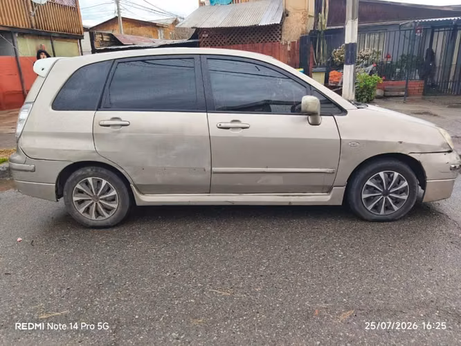 Suzuki aerio 2005