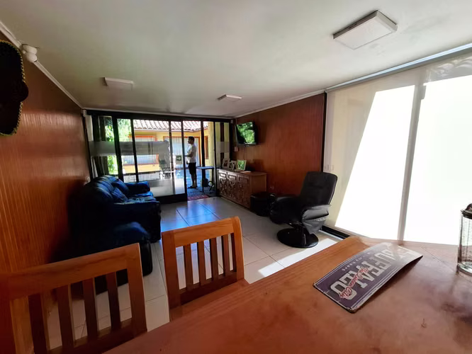 Venta casa  Barrio Tenis 4 dorm 3 baños (176921)