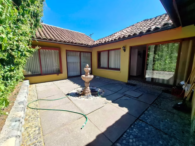 Venta casa  Barrio Tenis 4 dorm 3 baños (176921)