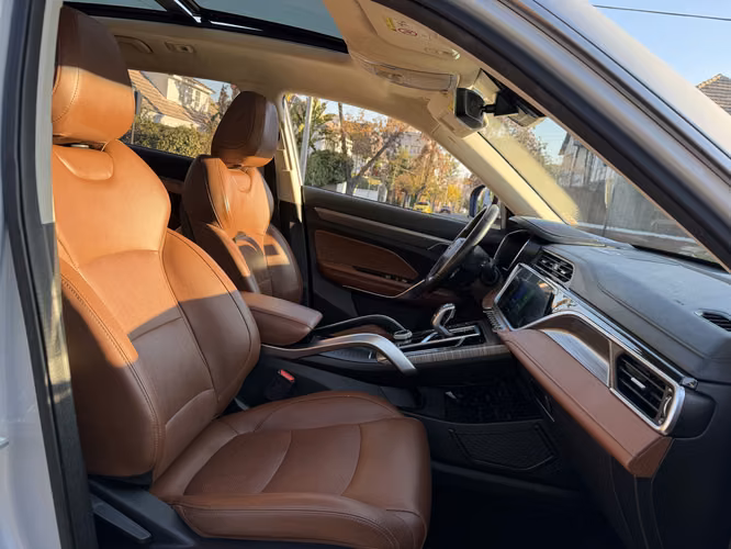 Geely Azkarra Luxury 1.5L 4WD  2022