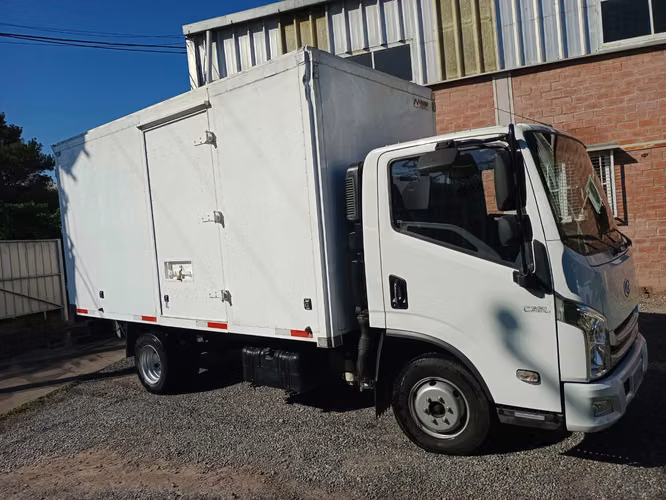 Se vende Camion Carrozado año 2023