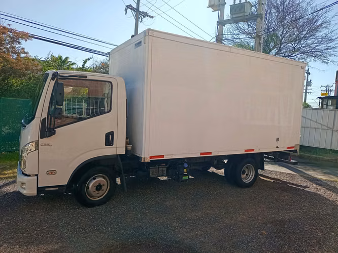 Se vende Camion Carrozado año 2023