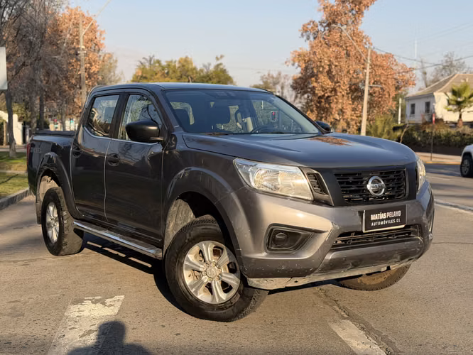 Nissan Np300 2.3 4x4 SE  2018
