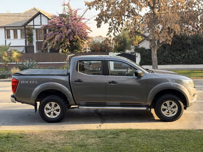 Nissan Np300 2.3 4x4 SE  2018
