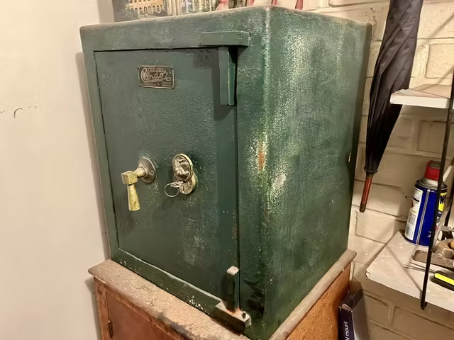 Caja Fuerte Antigua Cóndor - Excelente Estado Con Llave