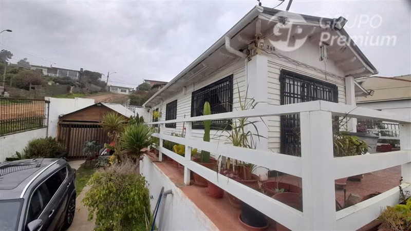 Casa en venta de 6 dorm. en El Tabo