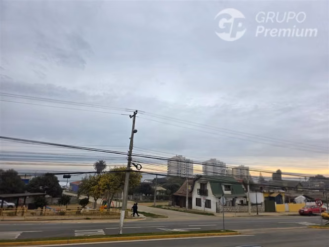 Casa en venta de 6 dorm. en El Tabo