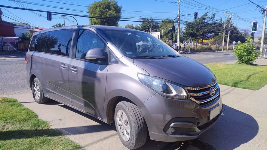 MAXUS G-10  Pasajeros 9+1  Año 2021