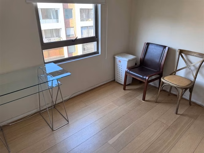 Remodelado de 4 d con oficina de uso exclusivo en piso 1 - Imagen 11