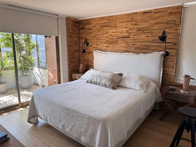 Remodelado de 4 d con oficina de uso exclusivo en piso 1 - Imagen 8