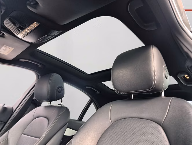 MERCEDES-BENZ C300  2018