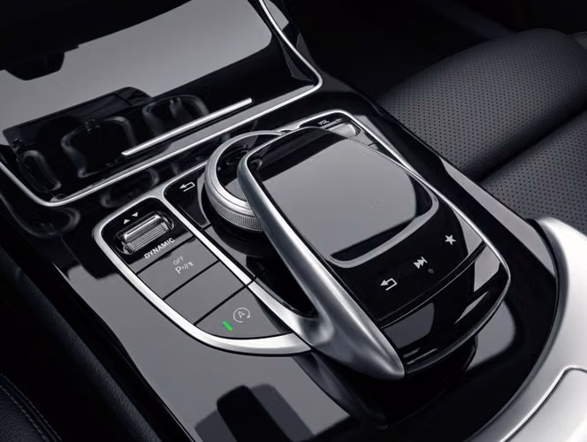 MERCEDES-BENZ C300  2018