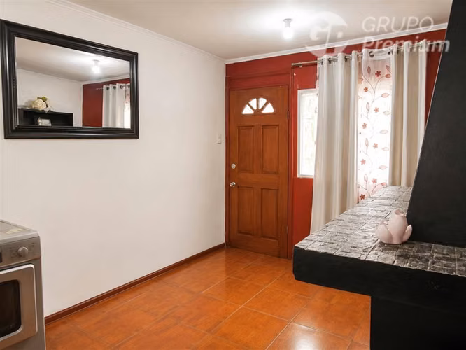 Amplia propiedad con patio y uso comercial potencial