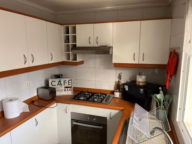 Amplia casa en arriendo en Miraflores, peñaflor | 4D + 3B + Quincho + Estac. para 4 vehículos
