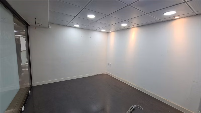 Local Comercial Venta Las Condes Edificio Médico Alcántara - Imagen 7