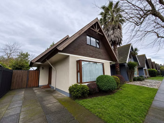 Amplia y cómoda casa en venta Lomas de Mirasur  (176948) - Imagen 3