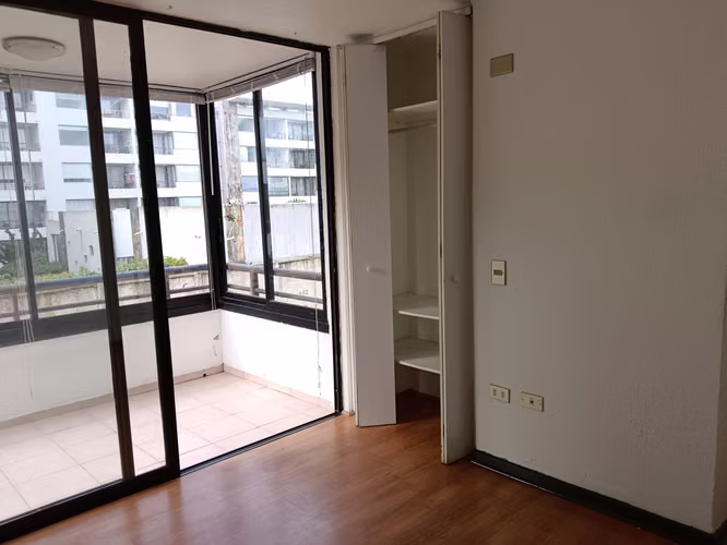 Dpto. 2D/1B/E; Piso 2; 52 mt2; excelente ubicación plan Reñaca