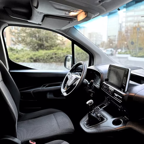 Opel Combo 1.5 MT DIESEL (2023)