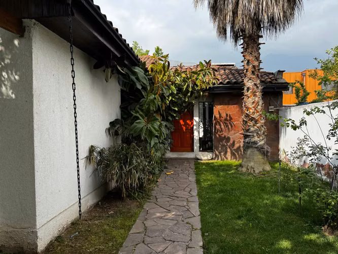 VENTA CASA 5HAB 4BA LA REINA