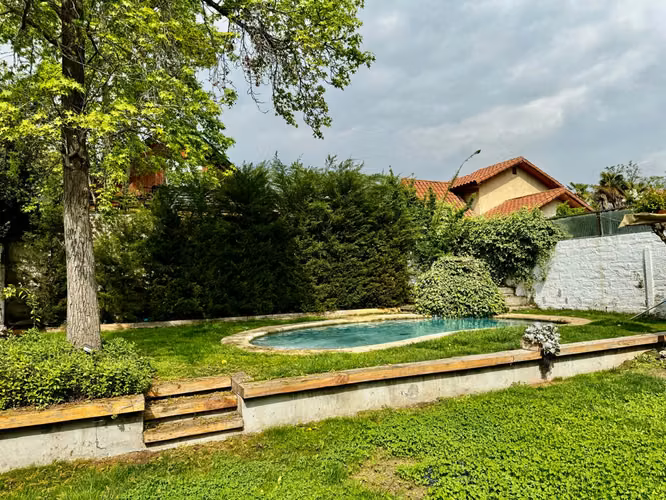 VENTA CASA 5HAB 4BA LA REINA