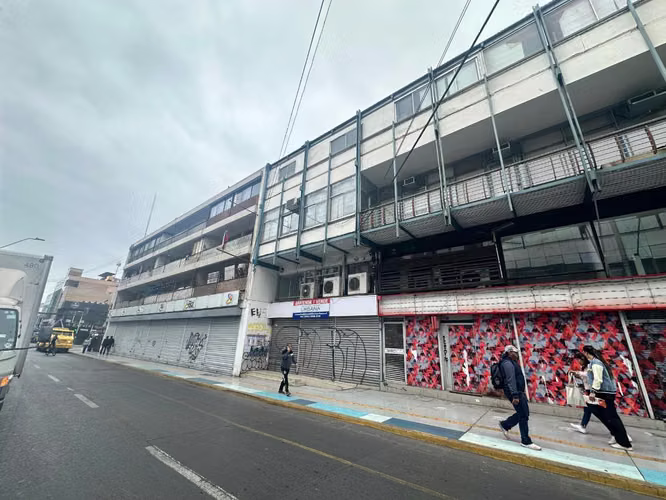 VENTA LOCAL COMERCIAL 1HAB 1BA IQUIQUE