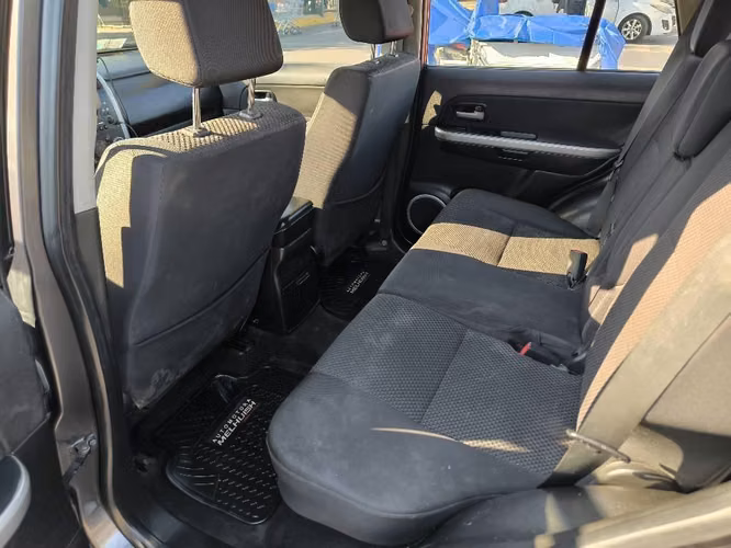 Se vende Suzuki grand nomade 2011