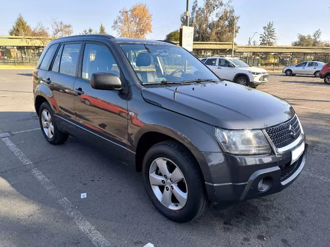 Se vende Suzuki grand nomade 2011