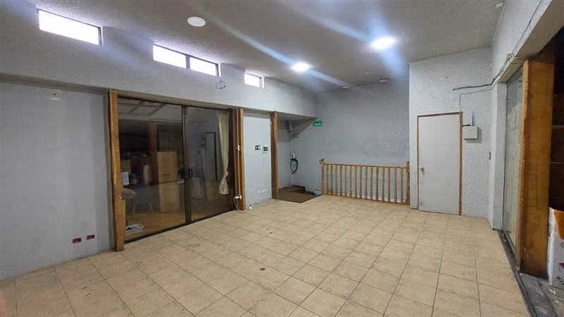 OFICINA EN BARRIO REPUBLICA IDEAL PARA ACADEMIA